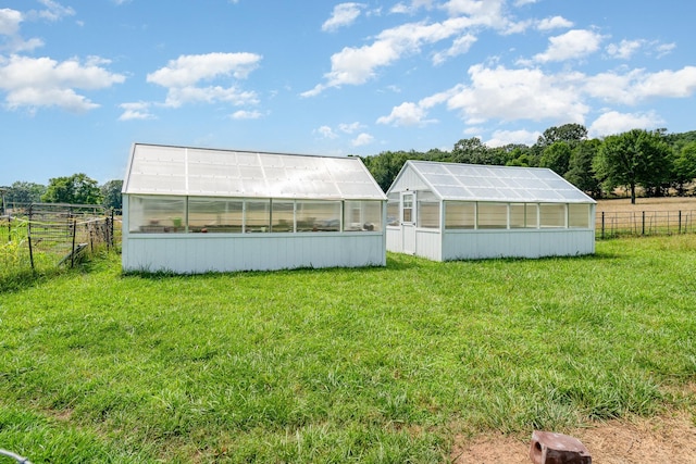 1640 Eno Rd, Dickson, TN 37055 - view of yard featuring an exterior structure and an outdoor structure