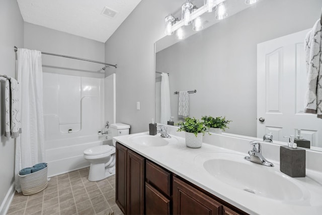 4613 Scottish Dr, Murfreesboro, TN 37128 - bathroom featuring double vanity and shower / tub combo