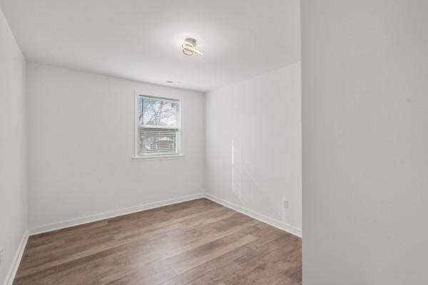 3211 Mayer Ln, Nashville, TN 37218 - unfurnished room with wood finished floors and baseboards