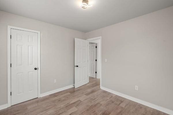 3211 Mayer Ln, Nashville, TN 37218 - unfurnished room featuring baseboards and wood finished floors