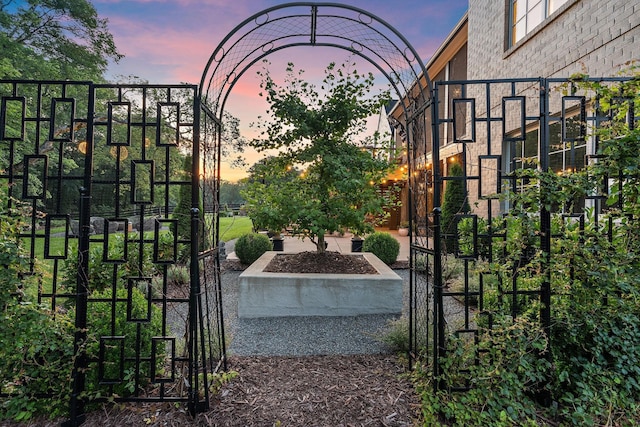 1049 Holly Tree Gap Rd, Brentwood, TN 37027 - view of gate