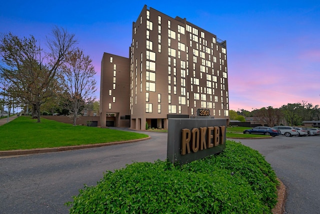 3901 W End Ave Unit 704, Nashville, TN 37205 - photo 1