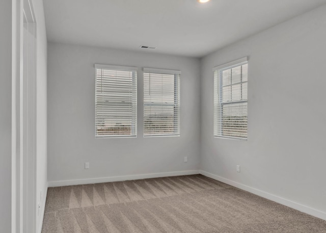 510 Hinton St, Lebanon, TN 37090 - carpeted empty room with baseboards