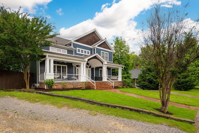 715 Forest Ave, Chattanooga, TN 37405 - craftsman house featuring covered porch