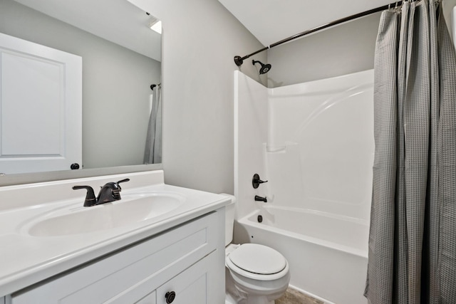 521 5th Ave N, Lewisburg, TN 37091 - bathroom featuring shower / bath combo with shower curtain and vanity