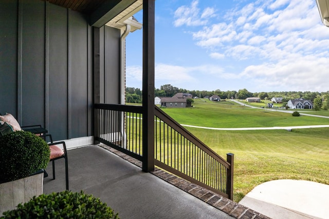 1014 Douglas Ct, Dickson, TN 37055 - balcony featuring a residential view