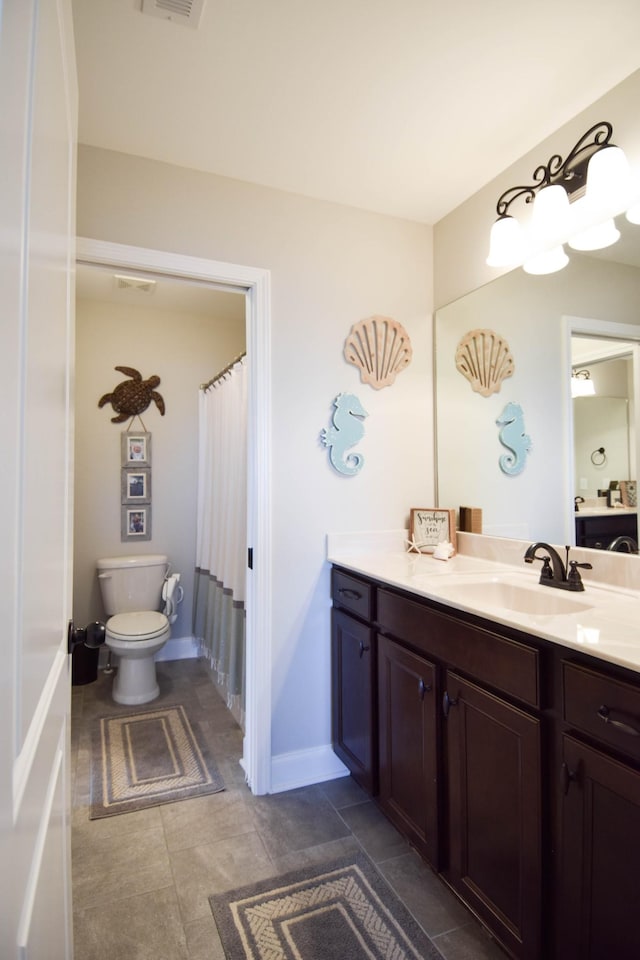216 Honeysuckle Ln, Lebanon, TN 37087 - full bathroom with toilet and vanity