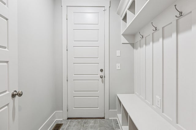 1605 Stokes Ln Unit A, Nashville, TN 37215 - mudroom featuring baseboards