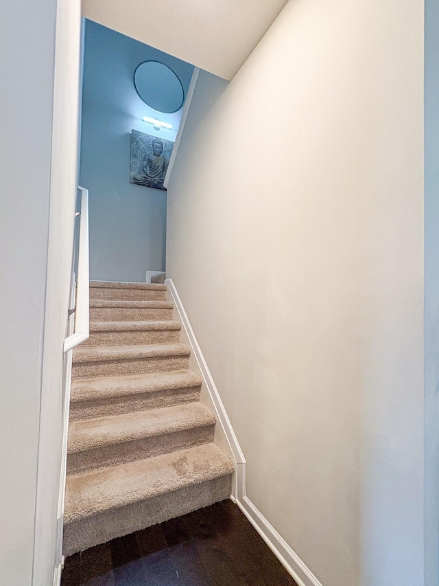 4289 Grapevine Loop, Smyrna, TN 37167 - stairway featuring baseboards