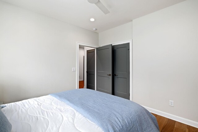 928 Harbor Pointe Dr, Silver Point, TN 38582 - bedroom with dark wood-style flooring, a ceiling fan, and recessed lighting