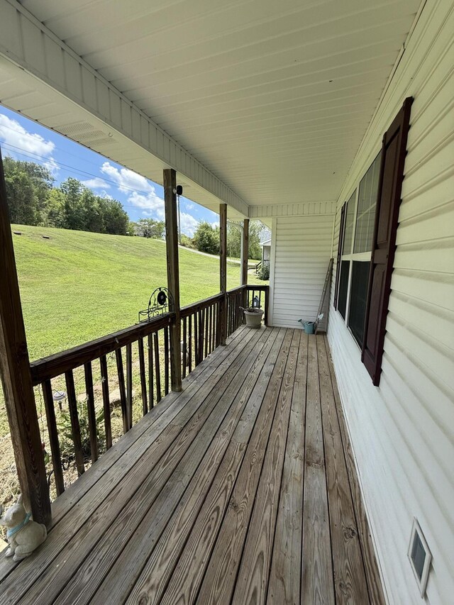 191 Lookout Cir, Trenton, GA 30752 - wooden terrace with a yard