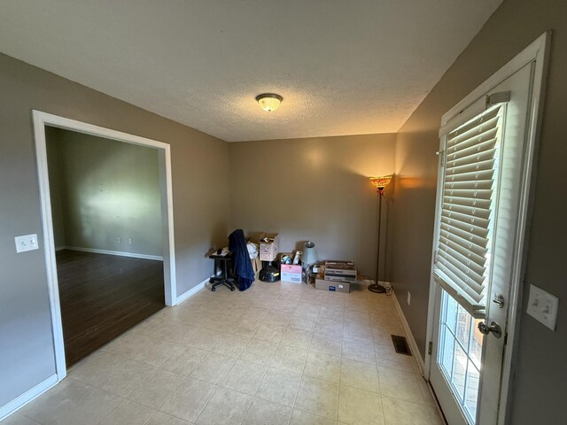 191 Lookout Cir, Trenton, GA 30752 - empty room with baseboards and a textured ceiling
