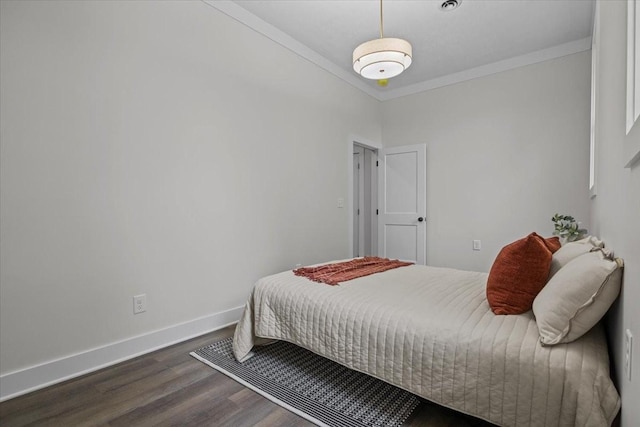 1122 Ridgecrest Dr, Dickson, TN 37055 - bedroom featuring wood finished floors and ornamental molding