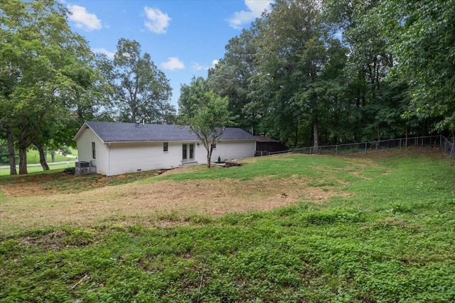 1122 Ridgecrest Dr, Dickson, TN 37055 - view of yard featuring view of wooded area