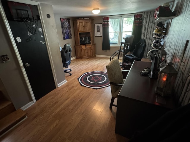 123 Coffman Dr, Fort Oglethorpe, GA 30742 - living area featuring light wood-style flooring and baseboards