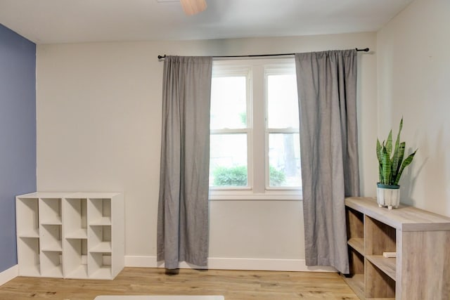 3150 Sugar Creek Rd, Woodlawn, TN 37191 - unfurnished room featuring light wood-style floors