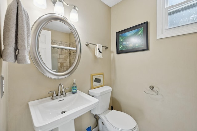 1201 Natchez Rd, Franklin, TN 37069 - bathroom with toilet and curtained shower