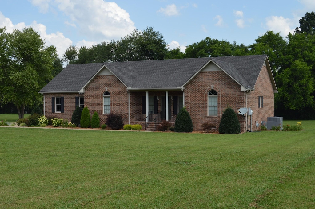 108 Stowers Ln, Shelbyville, TN 37160 - photo 1