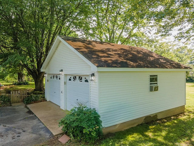 1150 Mattox Town Rd, Lawrenceburg, TN 38464 - view of detached garage