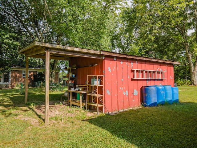1150 Mattox Town Rd, Lawrenceburg, TN 38464 - view of pole building with a yard