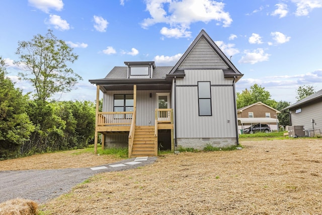 1111 W End Ave N, Lewisburg, TN 37091 - view of front of house featuring covered porch and stairway