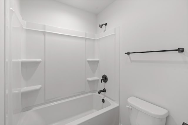 2039 Friendship Dr, Spring Hill, TN 37174 - full bathroom featuring toilet and bathing tub / shower combination