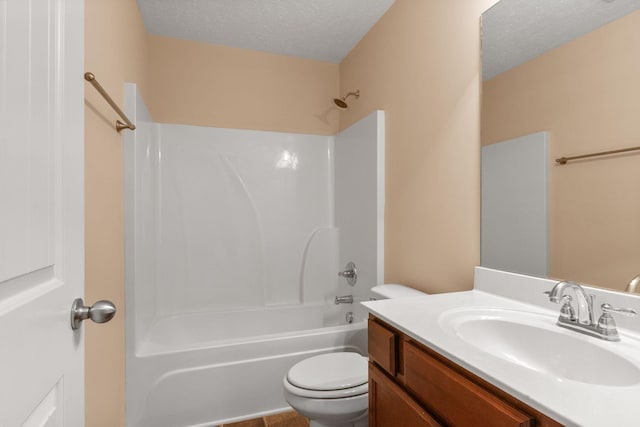 4114 Giacomo Dr, Murfreesboro, TN 37128 - bathroom featuring vanity, bathtub / shower combination, and a textured ceiling