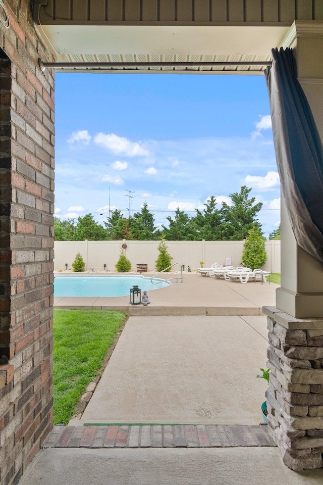 5010 Moretto Ct, Spring Hill, TN 37174 - fenced backyard featuring a patio area