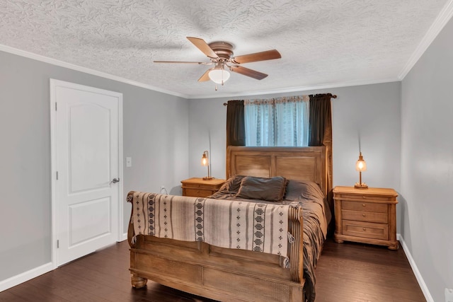 2750 Clampit Hollow Rd, Lafayette, TN 37083 - bedroom with wood finished floors, a textured ceiling, a ceiling fan, and crown molding