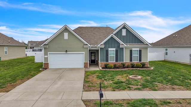 1331 Maize Ln, Lebanon, TN 37087 - view of front of home featuring board and batten siding, brick siding, and driveway