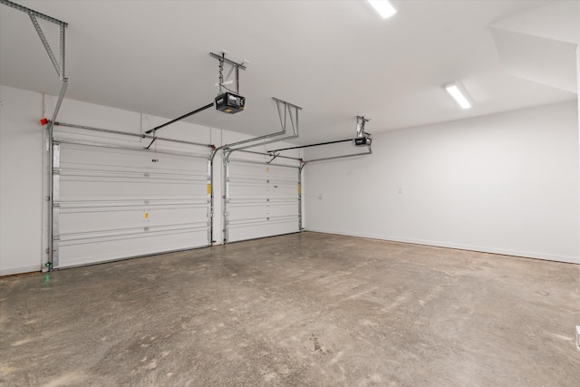 2620 Buckner Ln, Thompsons Station, TN 37179 - garage featuring a garage door opener