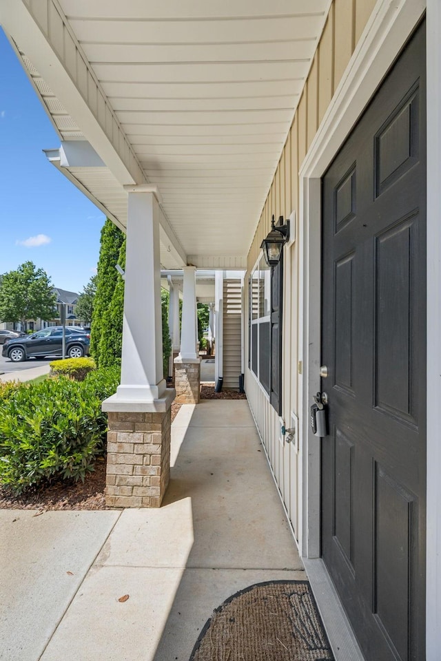 2306 New Holland Cir, Murfreesboro, TN 37128 - view of covered porch