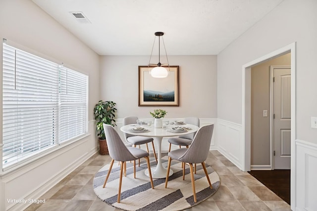 2306 New Holland Cir, Murfreesboro, TN 37128 - dining space with wainscoting