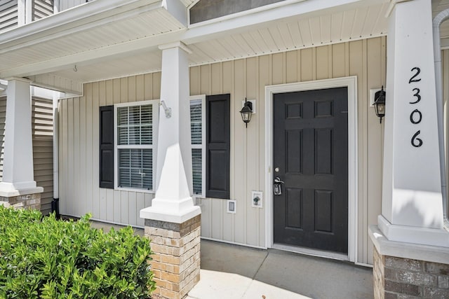 2306 New Holland Cir, Murfreesboro, TN 37128 - view of exterior entry with a porch