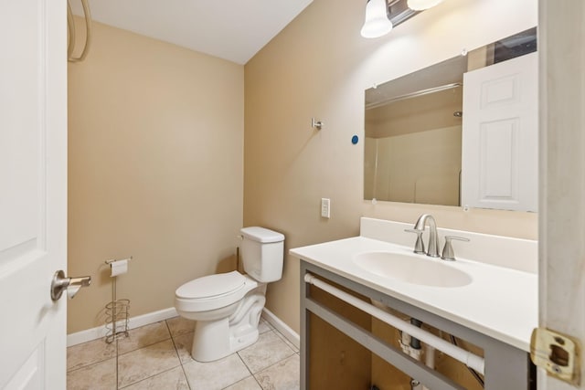 3337 Hartsville Rd, Lafayette, TN 37083 - bathroom with vanity, tile patterned flooring, and a shower