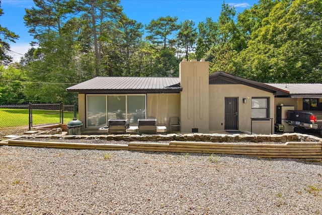 19 Horseshoe Bend Rd, Leoma, TN 38468 - view of front of house with a chimney