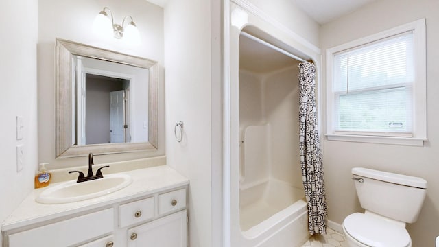 4321 Lynchburg Rd, Winchester, TN 37398 - full bath featuring vanity and toilet