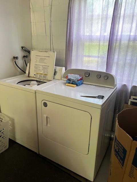 4805 Bowfield Dr, Antioch, TN 37013 - laundry area with separate washer and dryer