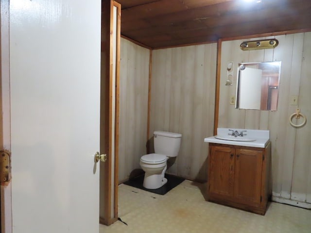 910 17th Ave E, Springfield, TN 37172 - bathroom with tile patterned floors and vanity