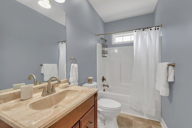 343 Belinda Pkwy, Mount Juliet, TN 37122 - bathroom featuring shower / tub combo and vanity