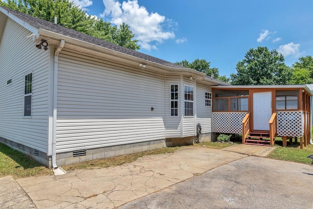343 Belinda Pkwy, Mount Juliet, TN 37122 - back of property with crawl space and roof with shingles