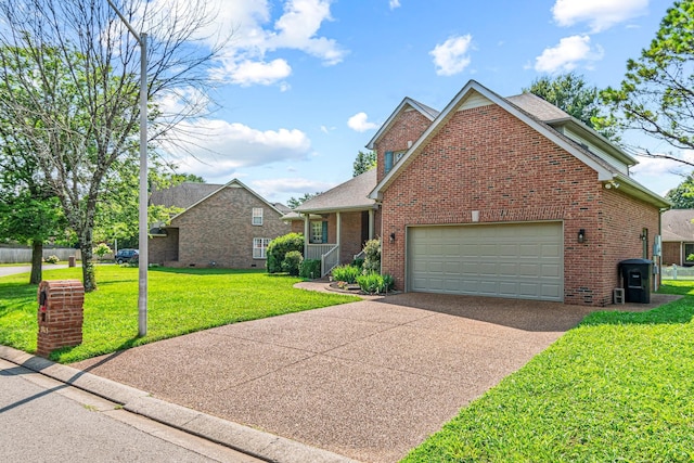 2415 Franklin Ln, Murfreesboro, TN 37130 - traditional-style house with brick siding, a front yard, a garage, and concrete driveway