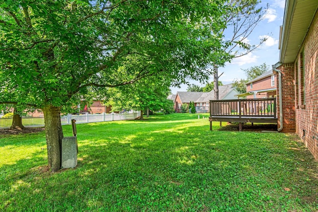 2415 Franklin Ln, Murfreesboro, TN 37130 - view of yard featuring a wooden deck