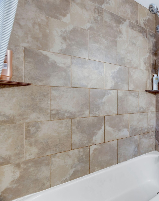 4985 Shihmen Dr, Antioch, TN 37013 - bathroom view