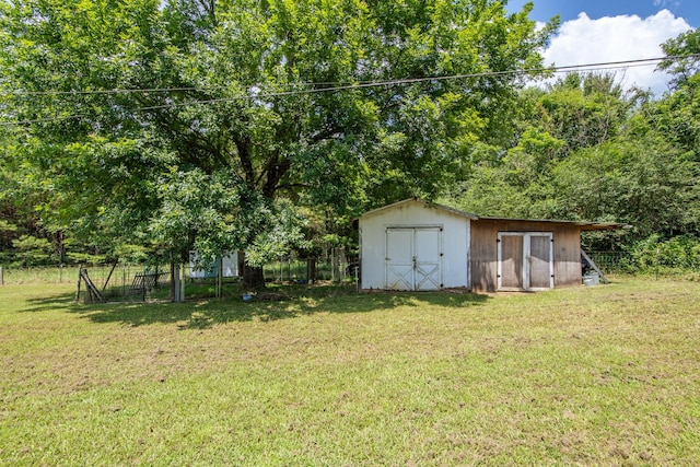 996 Matrose Carrolls Rd, Michie, TN 38357 - view of yard featuring a storage shed