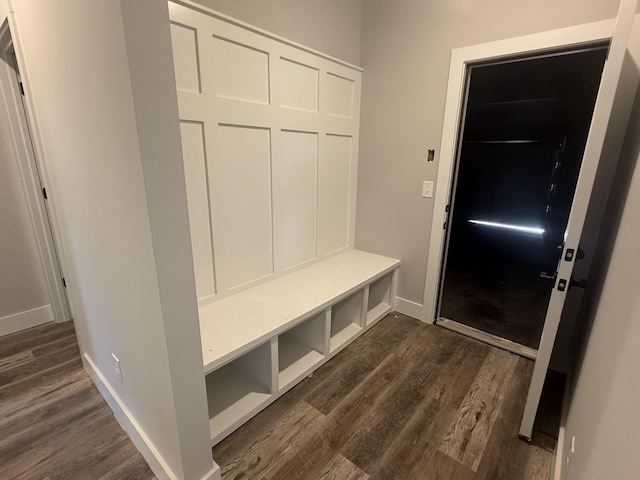 7 Willow Way, Mcminnville, TN 37110 - mudroom with dark wood-style flooring