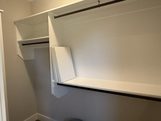 7 Willow Way, Mcminnville, TN 37110 - view of closet