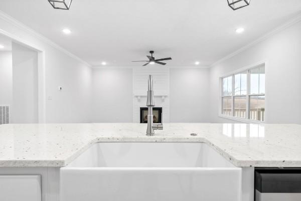 982 Alton Dr, Clarksville, TN 37043 - photo 10