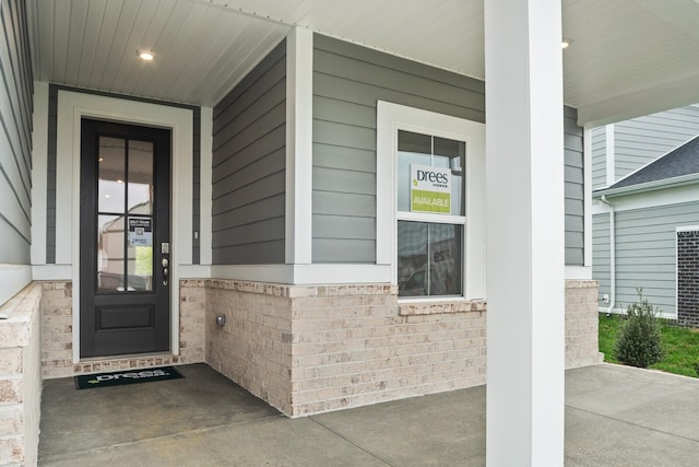 1922 Hildebrand Ln, Columbia, TN 38401 - doorway to property with covered porch