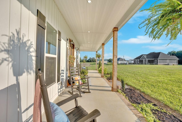 426 Maple Bend Rd, Winchester, TN 37398 - porch with a yard